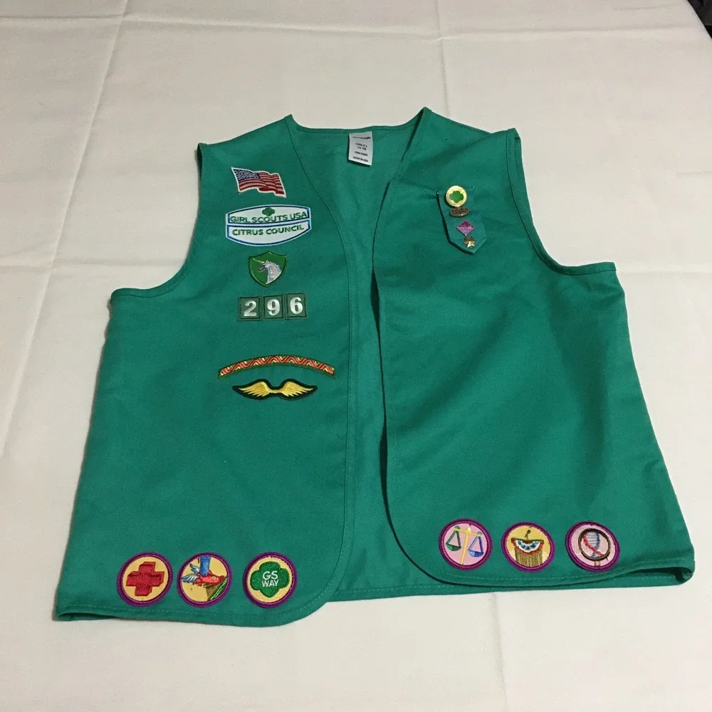 Girl Scouts Uniform Vest Kids Large Green Patches Insignia